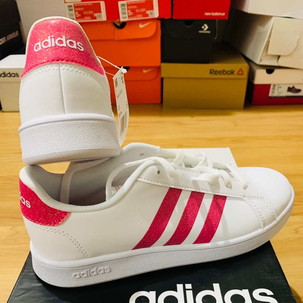 Adidas (K)